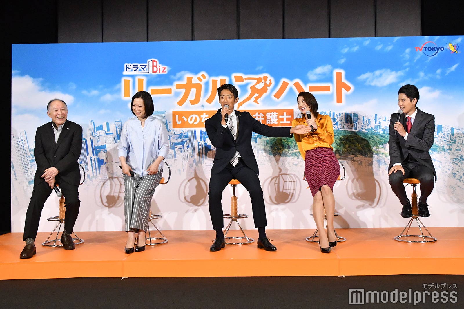 橋爪功、和久井映見、反町隆史、小池栄子、堀井新太（C）モデルプレス