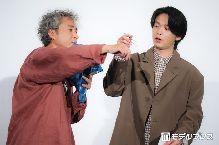 ムロツヨシ、中村倫也(C)モデルプレス