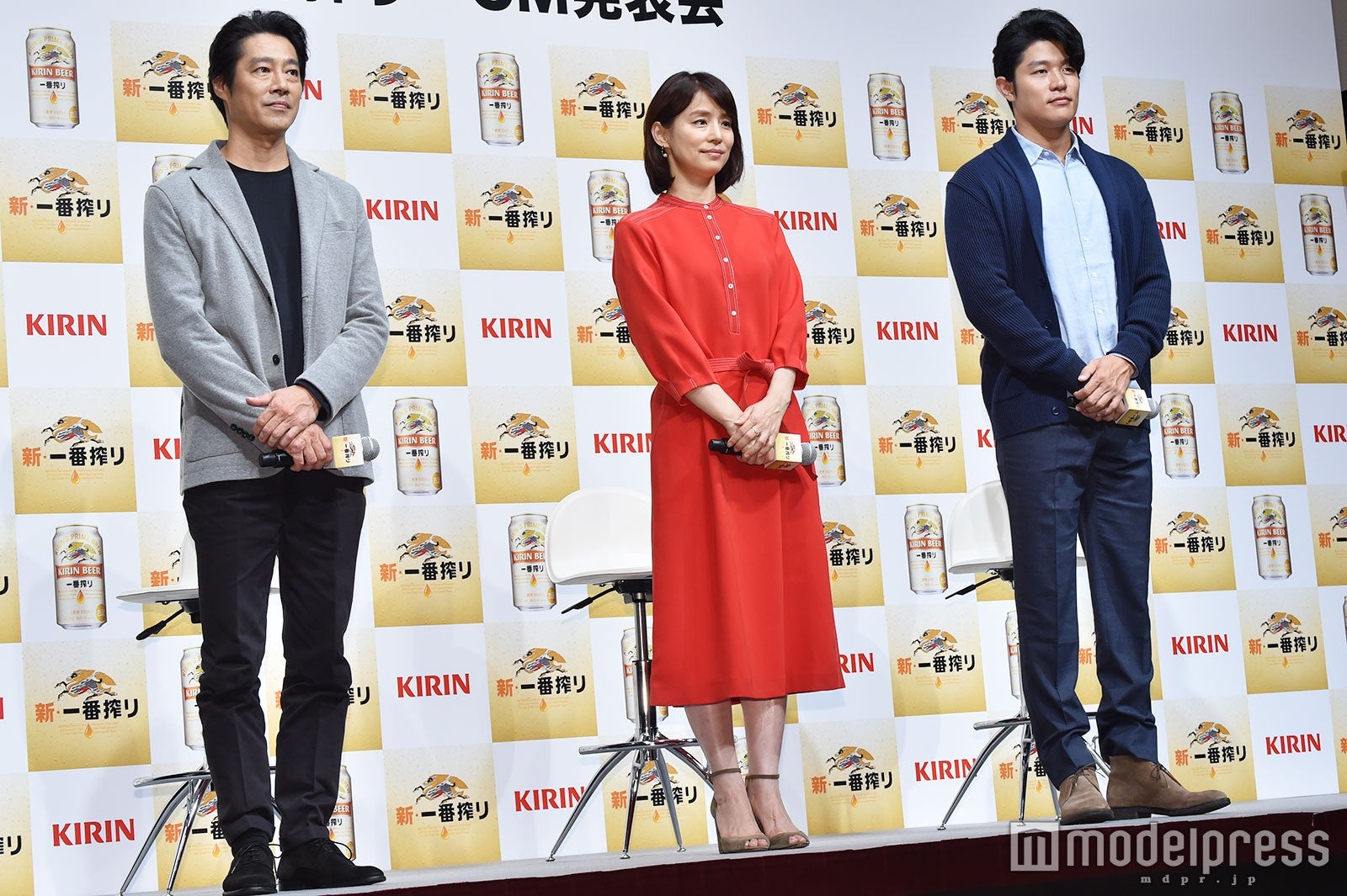 堤真一、石田ゆり子、鈴木亮平（C）モデルプレス