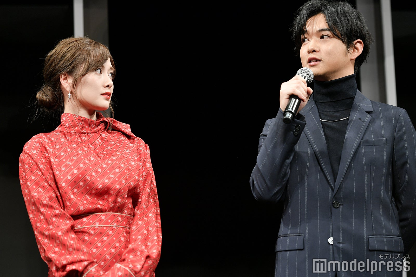 白石麻衣、千葉雄大 （C）モデルプレス