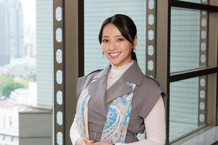 水崎綾女(C)「ビジネス婚」製作委員会・MBS