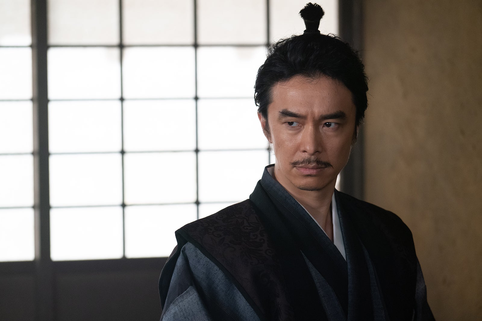 長谷川博己（C）NHK