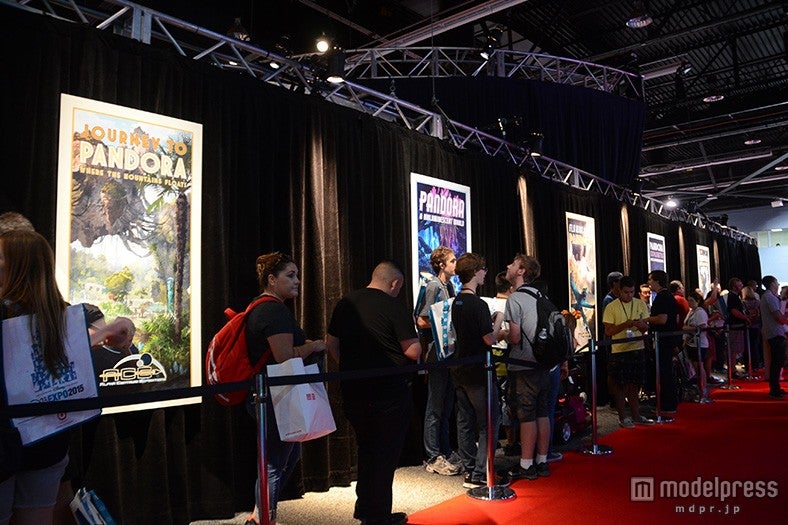 アバターエリア紹介ブースにもゲストが大勢集まった