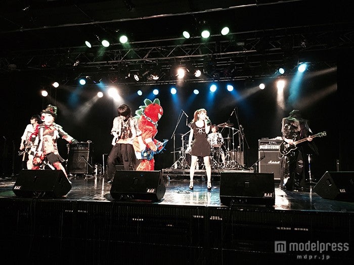 スペシャルユニットを結成しパフォーマンス（C）関西テレビ