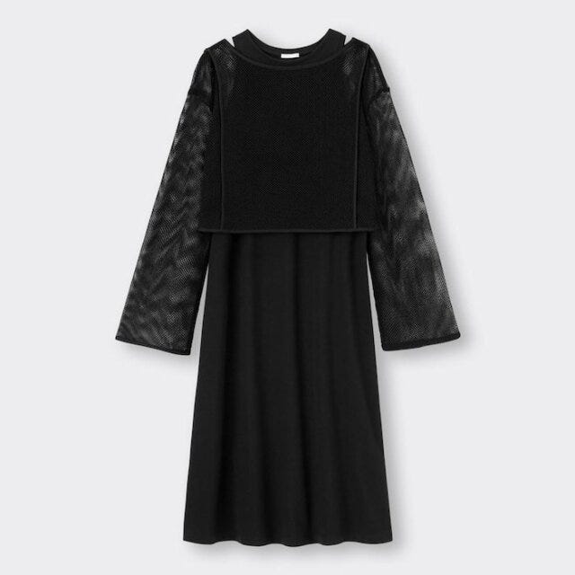 GU　ワンピース　黒ワンピ
