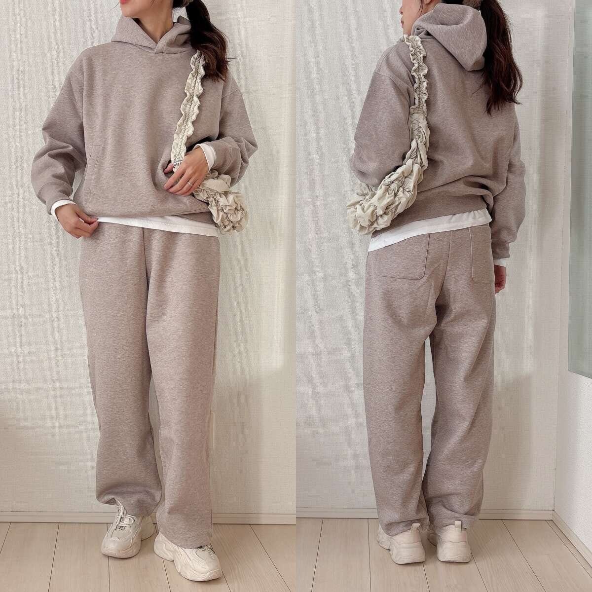 ユニクロスウェットオーバーサイズプルパーカのセットアップコーデ