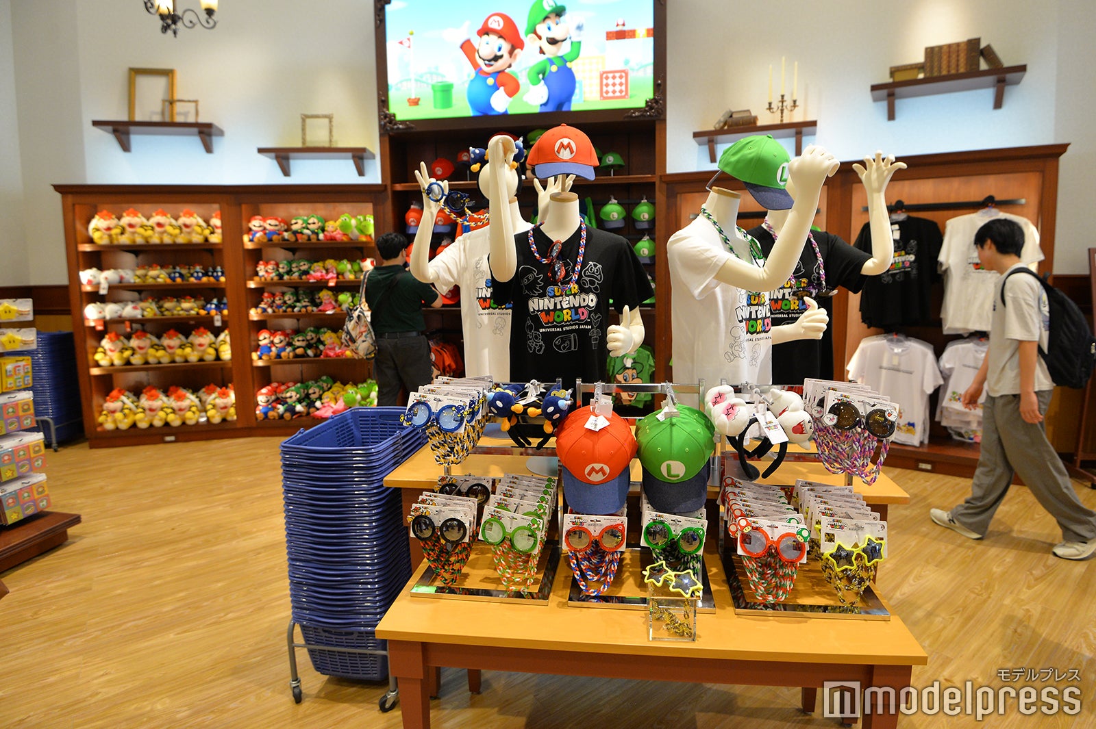 Hollywood Specialty Store（C）モデルプレス