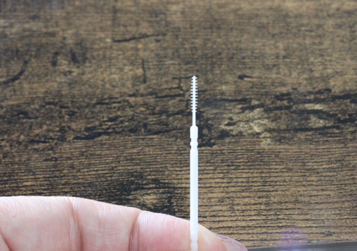 100均の中ではかなり優秀！ポーチに入れとくと助かるグッズ