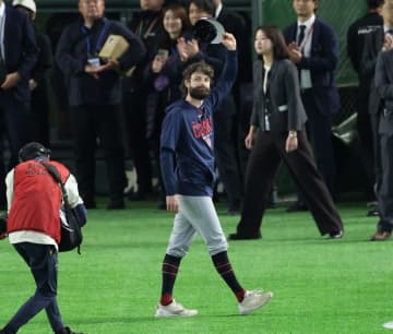 チェコ代表 感涙のサトリア「最高のエンディングでした」スタンドから大きな拍手「こんなことになると思っていなかった」