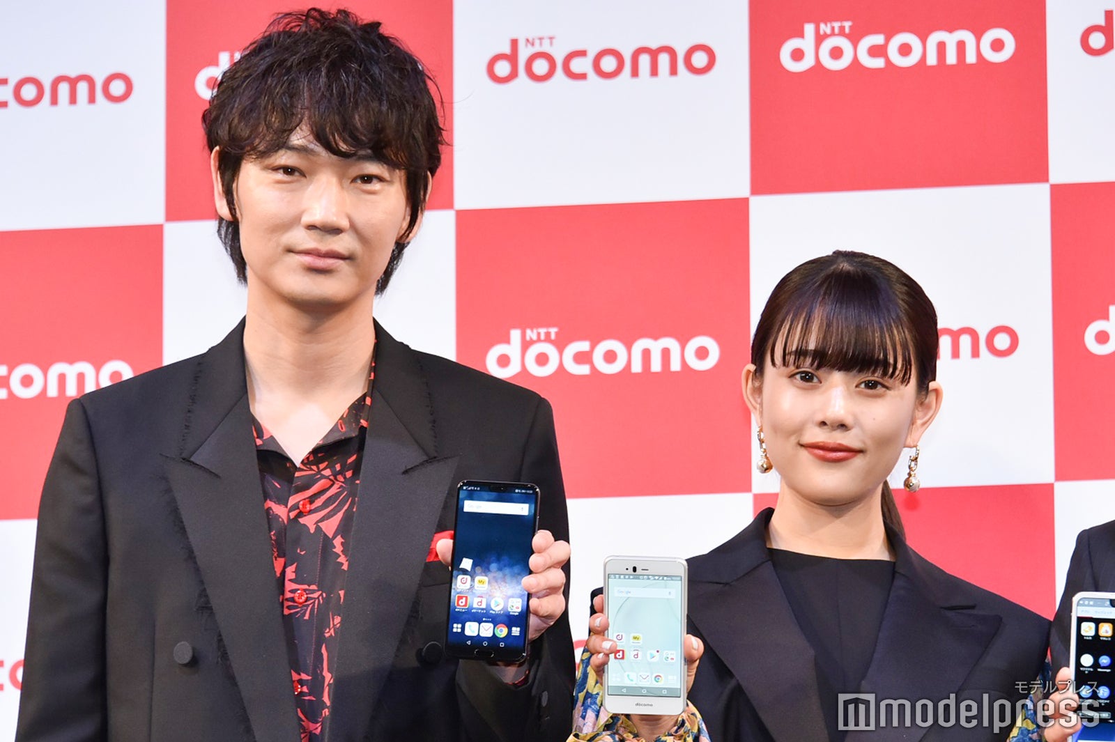 綾野剛、高畑充希 （C）モデルプレス
