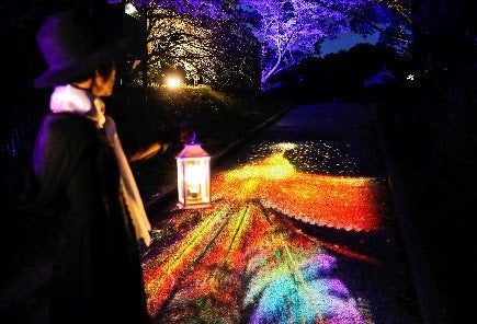 既存アトラクションの「ナイトウォーク火の鳥」（C）Tezuka Productions