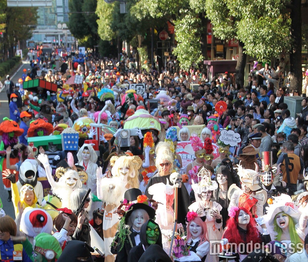 カワサキハロウィン2016」にスター・ウォーズが2年連続パレード