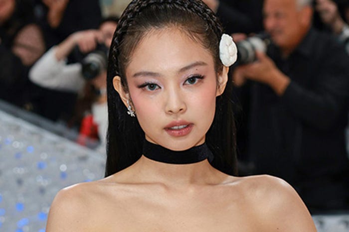 JENNIE/Photo by Getty Images