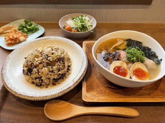 地元の人に愛され続けているラーメン店が「ラーメンも食べられるカフェ」にリニューアル！