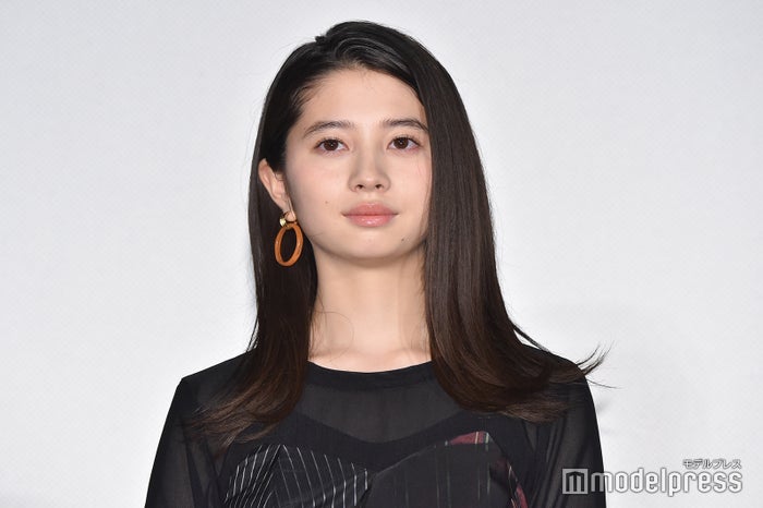 桜田ひより 黒髪ロングからイメチェン 大人っぽさ増した 似合う の声 モデルプレス