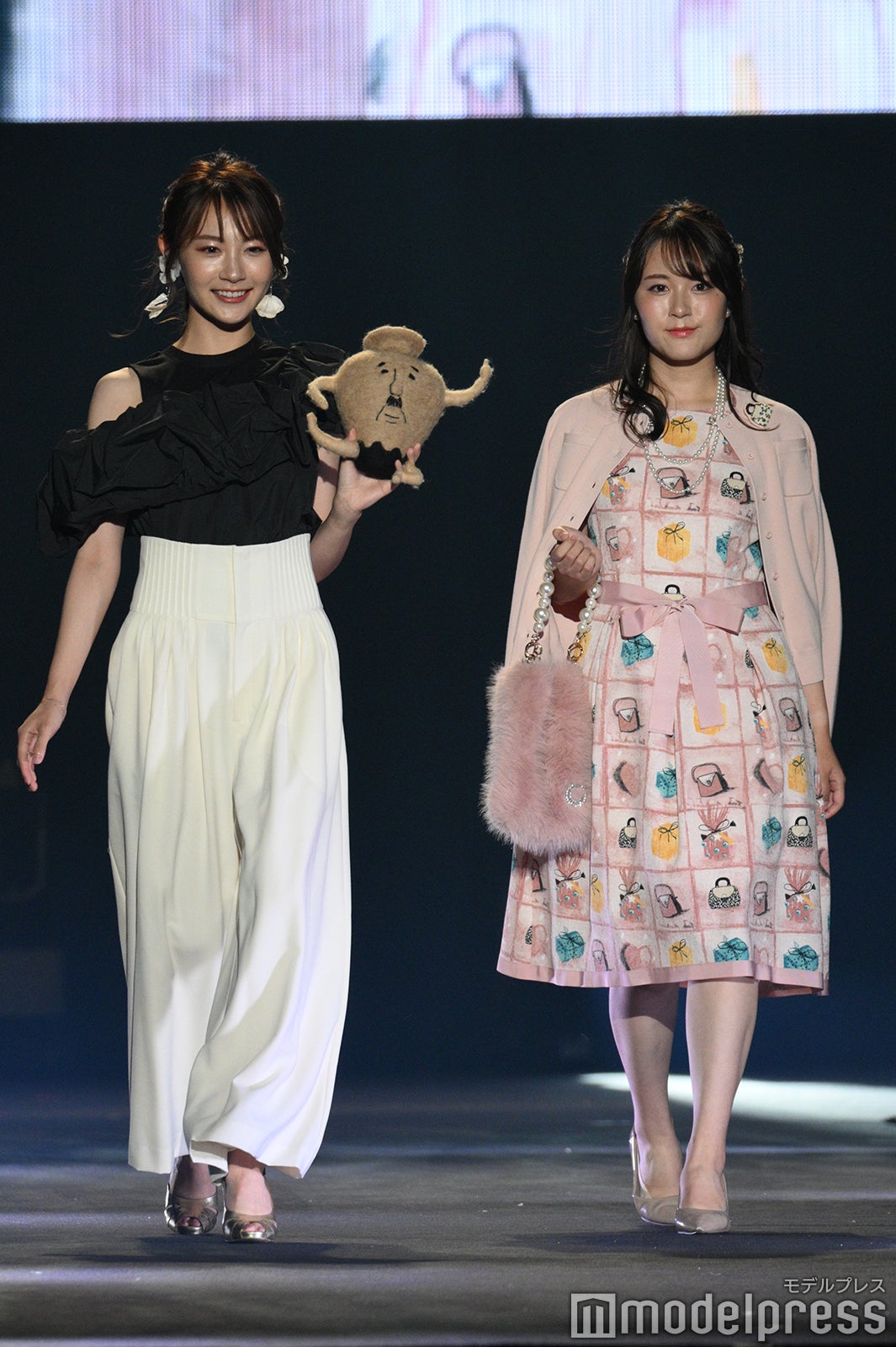 青木美奈実、松友杏樹（C）モデルプレス