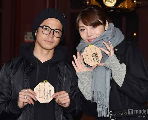 映画テラハ、菅谷哲也&島袋聖南が大ヒット祈願 絵馬に書いた願い事とは?