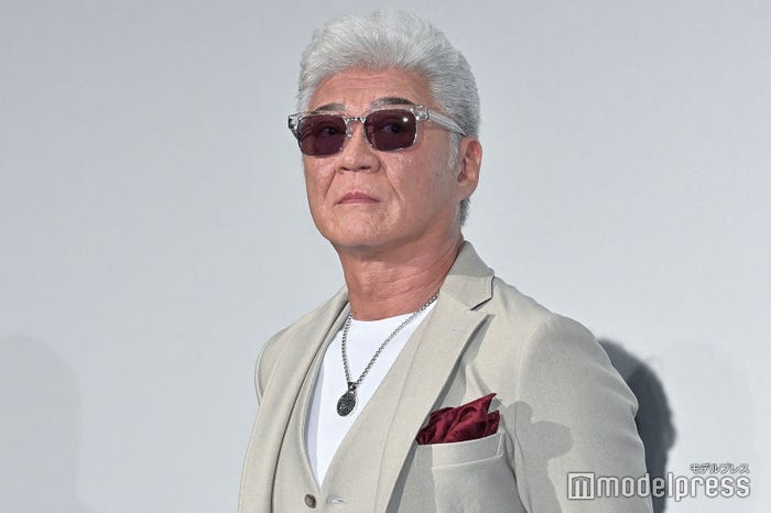 小沢仁志(C)モデルプレス