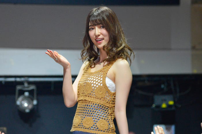 日下部美愛(画像提供:Tokyo Street Collection 撮影協力:千株式会社)