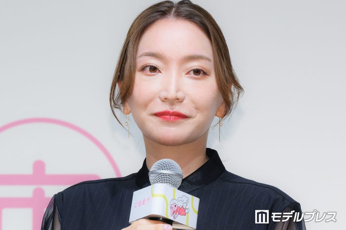 加藤綾菜(C)モデルプレス