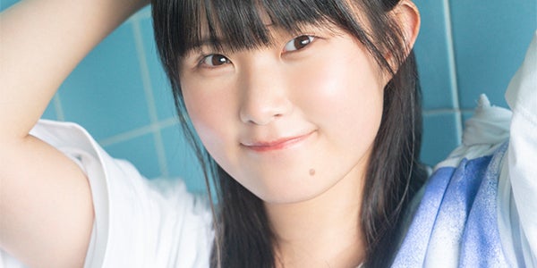 STU48池田裕楽、透明素肌輝くTシャツ姿 “癒やしスマイル”にキュン