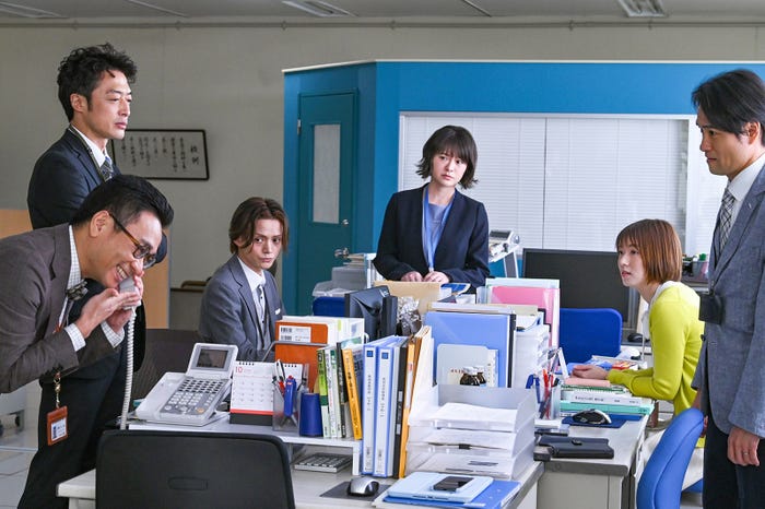 八嶋智人、和田聰宏、三浦涼介、貫地谷しほり、阿部華也子、笠原秀幸(C)東海テレビ