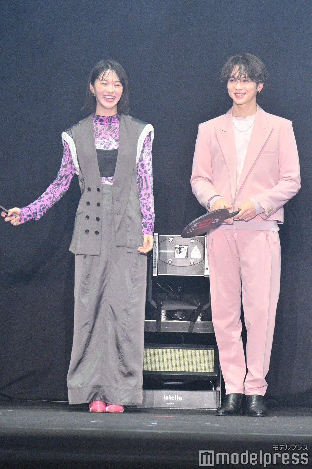 志田彩良、吉野北人（C）モデルプレス