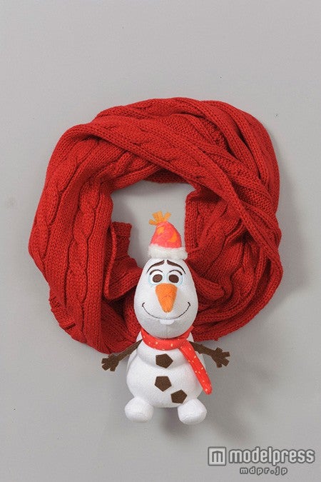 2パーク共通：マフラー（￥3300）（C）Disney