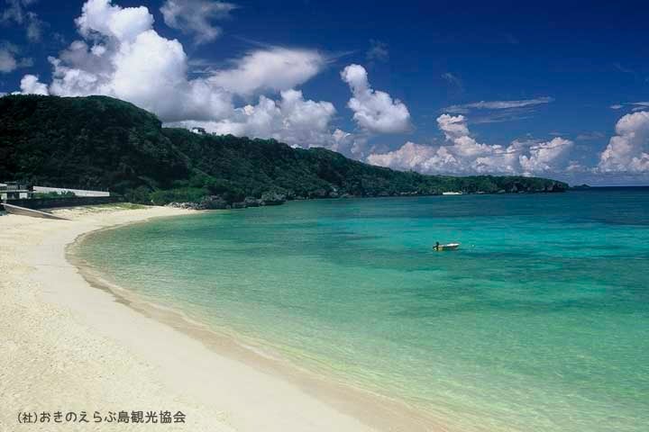 沖永良部島のワンジョビーチ／（社）おきのえらぶ島観光協会