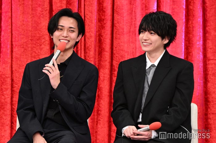永瀬廉、西畑大吾(C)モデルプレス