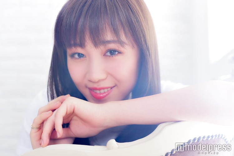 Flowerリレーインタビューvol 1 鷲尾伶菜 好きになったら終わり コンプレックスがあるからこそ もっと って思える モデルプレス Flowerリレーインタビューvol 1 鷲尾伶菜 好きになったら終わり コンプレックスがあるからこそ もっと って思える モデルプレス