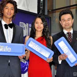 (写真左から)速水もこみち、芦名星、神田瀧夢