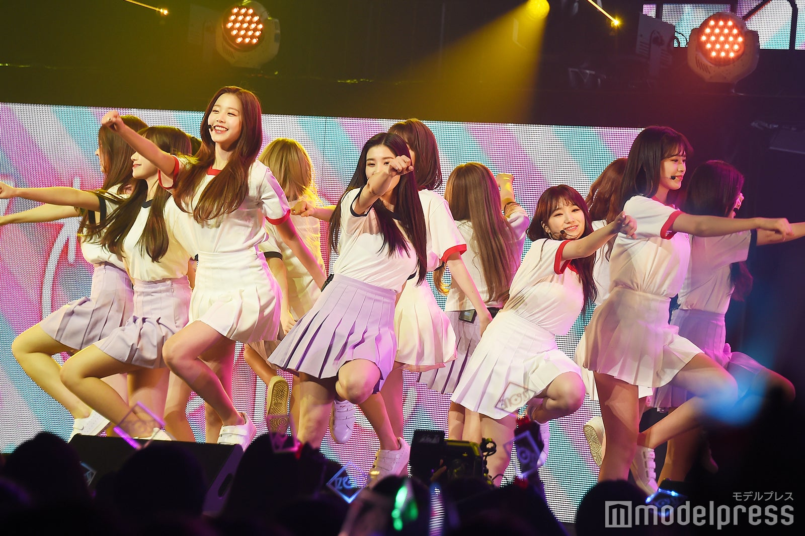 IZ*ONE （C）モデルプレス