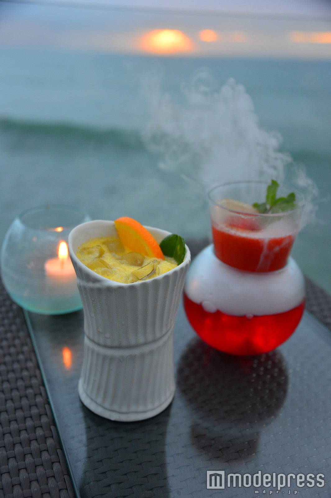 （左から）「Rock My World」、「Ginger-Berry Tini」（C）モデルプレス