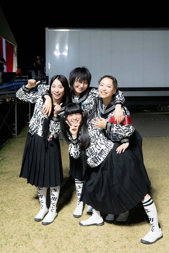 新しい学校のリーダーズ(C)Maya Kuraki