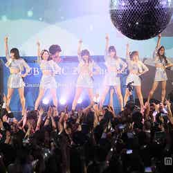 AKB48、六本木“ディスコ”にサプライズ登場 指原莉乃「初めて体験」（C）AKS【モデルプレス】