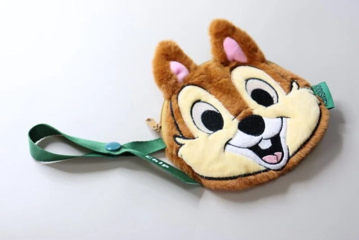 ダイソーのダイカットポーチ