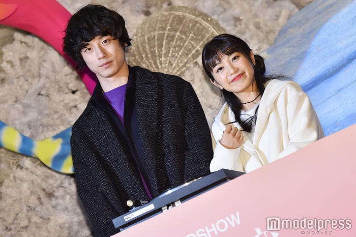 坂口健太郎、miwa (C)モデルプレス