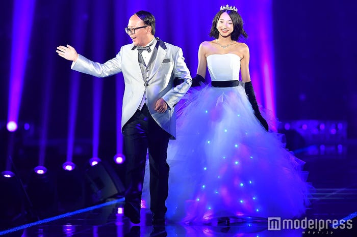 たかし、武田玲奈 (C)モデルプレス