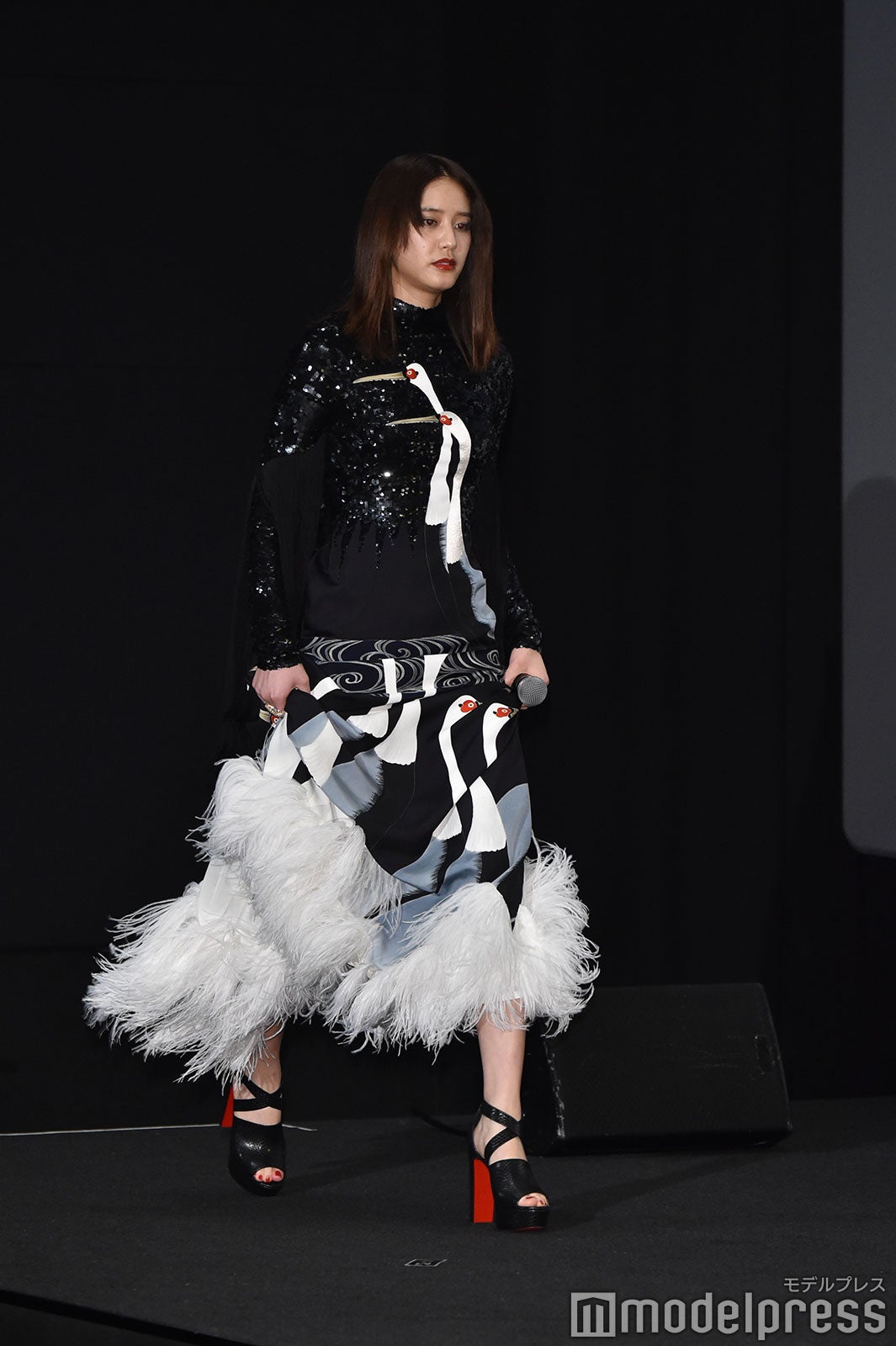 山崎紘菜（C）モデルプレス