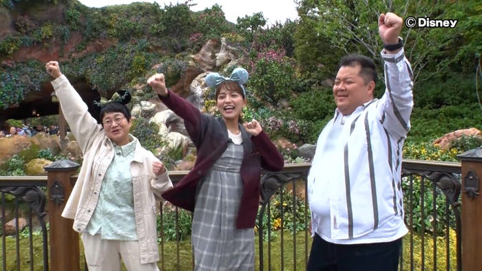 近藤春菜、川口春奈、小杉竜一(C)TBS