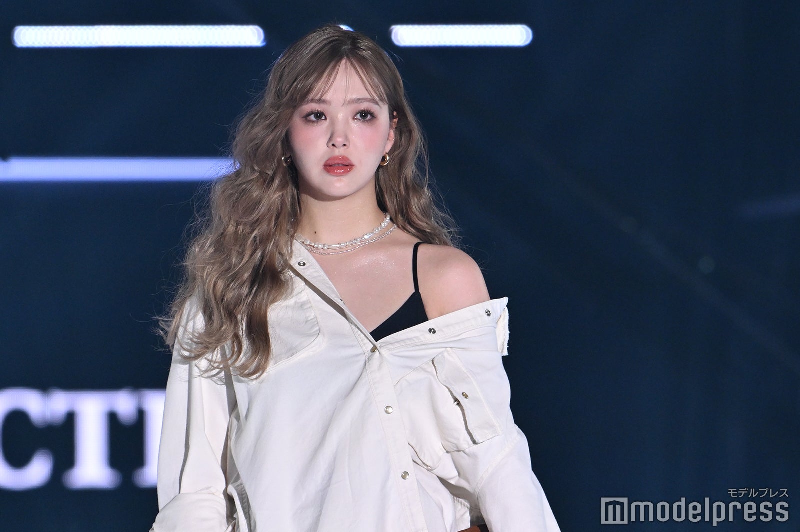 CELINE ストライプビスチェ【藤田ニコル着用】 藤田 ニコル(にこるん)🌙 on X: 