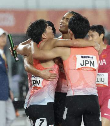 マイル侍が12年ぶり金メダル！佐藤、林、今泉、中島が疾走、カタールの追撃振り切る