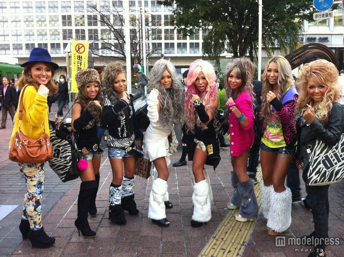 「東京カワイイ★TV」に出演するメンバー