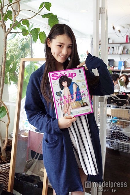 相楽伊織／撮影オフショット