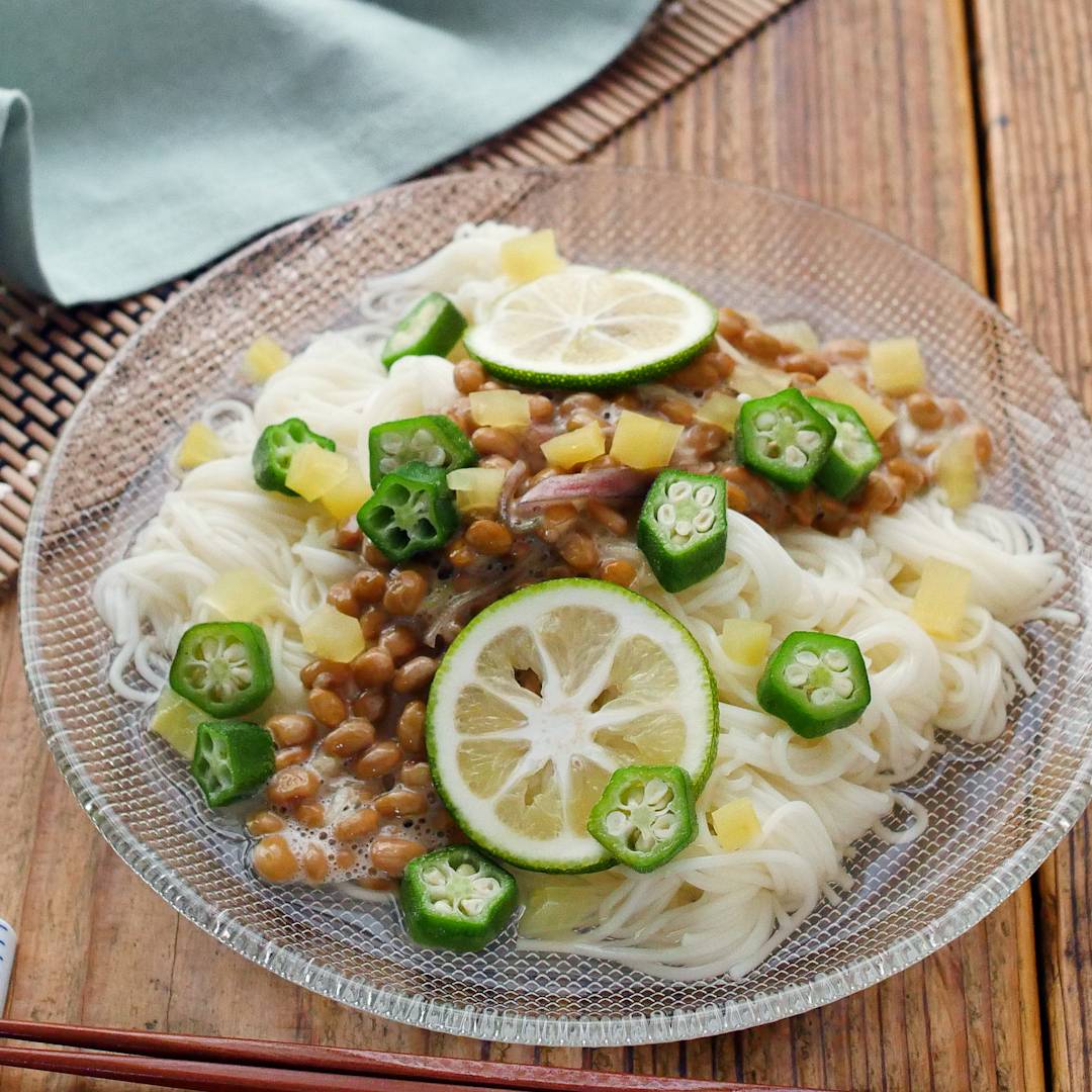 白だしつゆで。ねばとろそうめん