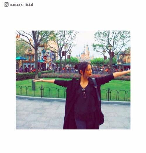 菜々緒 上海ディズニーを満喫 シングルライダーに 海外でも目立つ お隣羨ましい モデルプレス