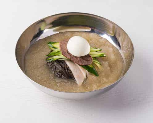 「焼肉 冷麺 ユッチャン。」大阪・北新地にオープン、ハワイで人気の“黒冷麺”