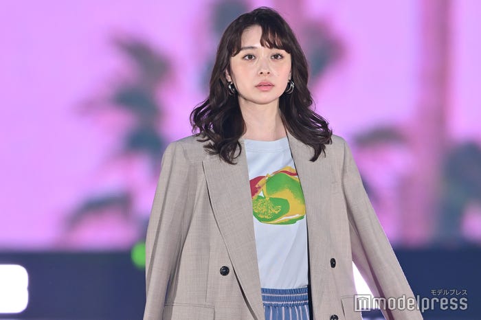 田鍋梨々花(C)モデルプレス