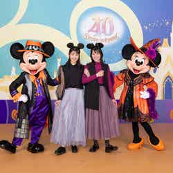 東京ディズニーリゾート・バケーションパッケージ【秋限定】アトラクションもショーもキャラクターグリーティングも楽しむ2DAYSディズニーの仲間たちとの記念撮影イメージ（C）Disney